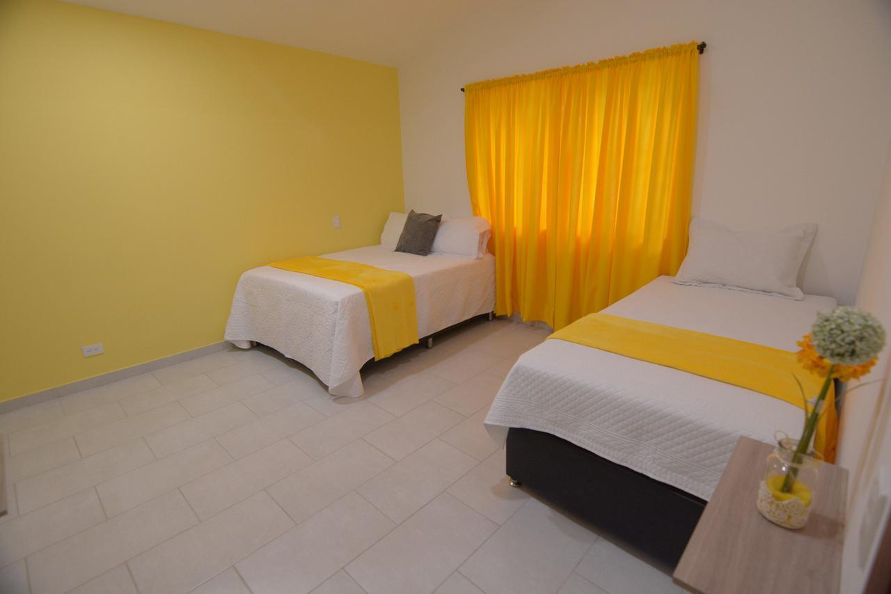 Apartamentos Amoblados Laureles Estadio Medellin Casa Margarita 외부 사진